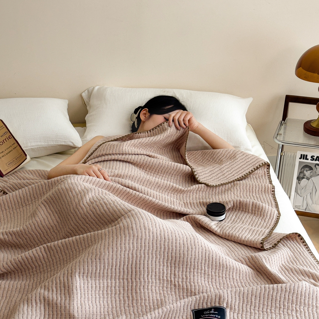 91家纺网 家纺一手货源 找家纺 云恋家纺 2026新款A类全棉毛巾被全棉学生午睡毯薄款夏被沙发空调被办公室披肩毯 初见-迪卡驼