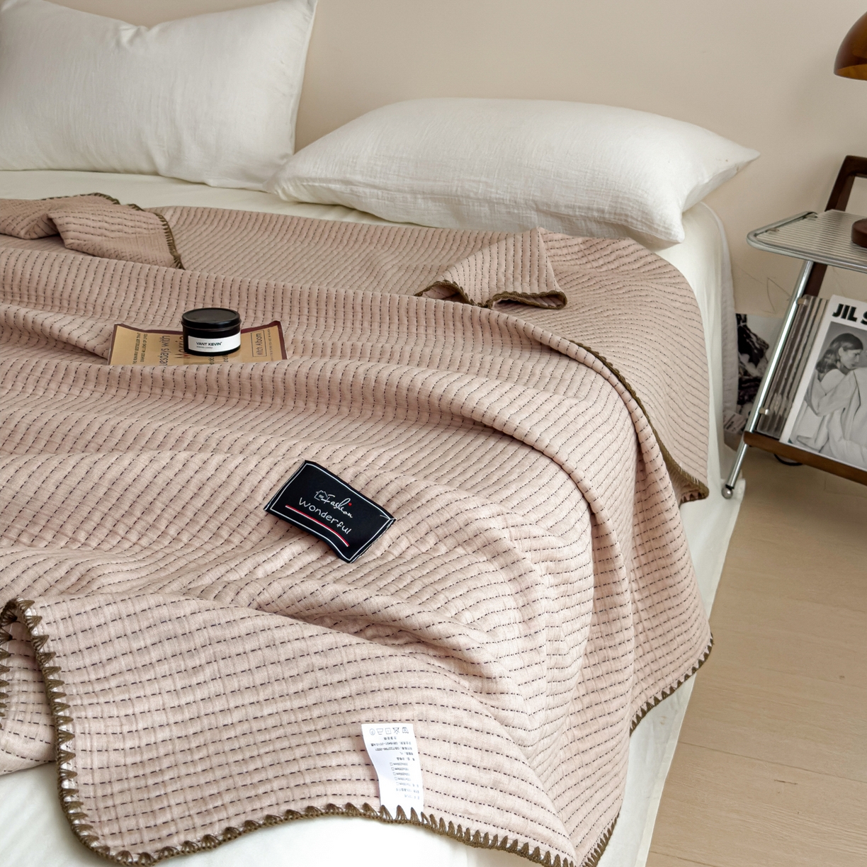 91家纺网 家纺一手货源 找家纺 云恋家纺 2026新款A类全棉毛巾被全棉学生午睡毯薄款夏被沙发空调被办公室披肩毯 初见-迪卡驼