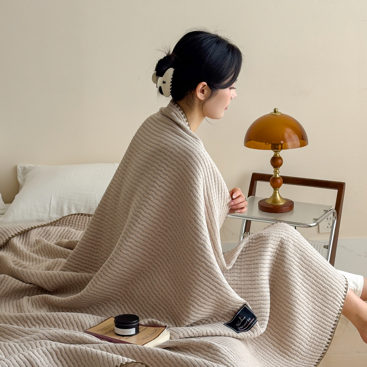 91家纺网 家纺一手货源 找家纺 云恋家纺 2026新款A类全棉毛巾被全棉学生午睡毯薄款夏被沙发空调被办公室披肩毯 初见-浅亚麻