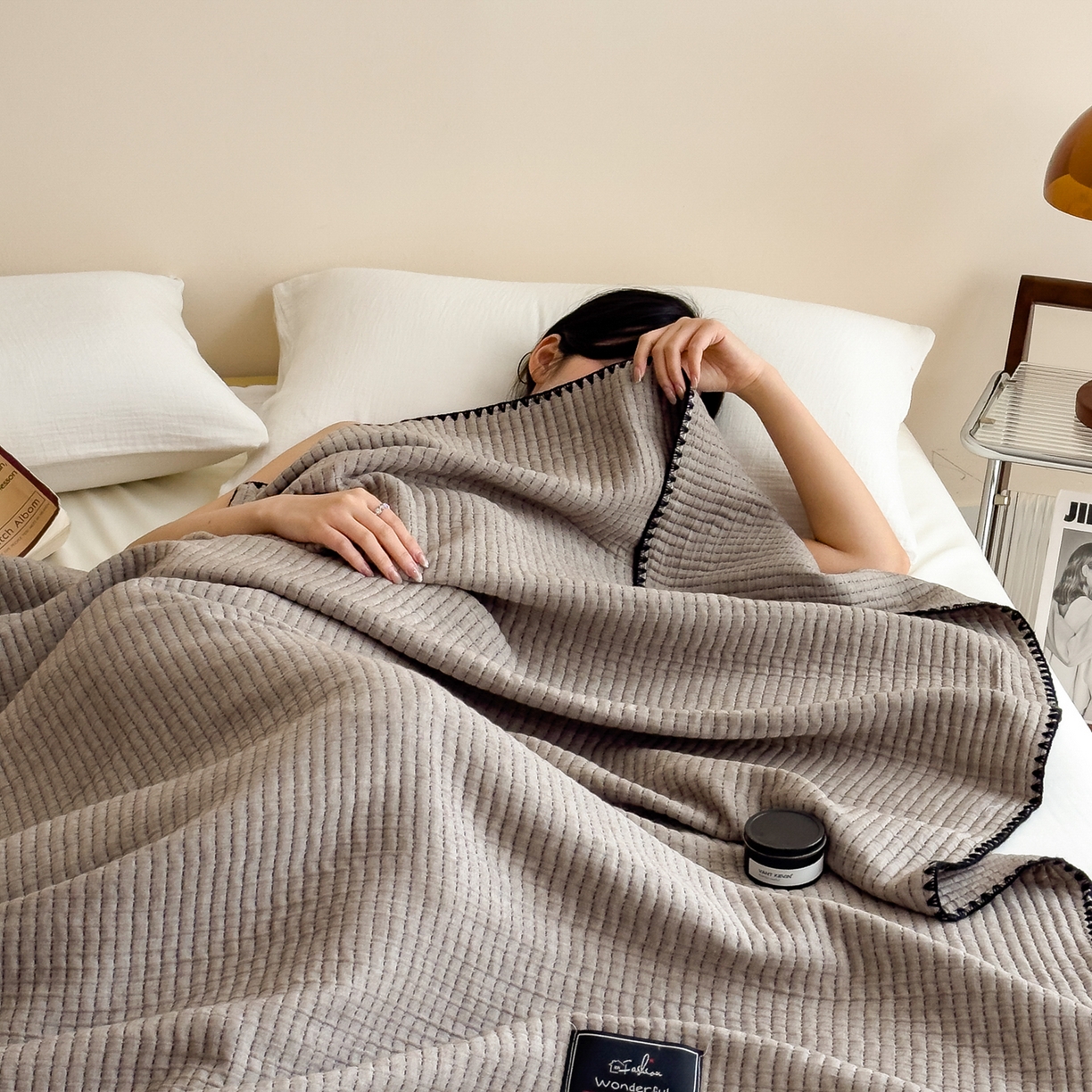 91家纺网 家纺一手货源 找家纺 云恋家纺 2026新款A类全棉毛巾被全棉学生午睡毯薄款夏被沙发空调被办公室披肩毯 初见-椰蓉灰