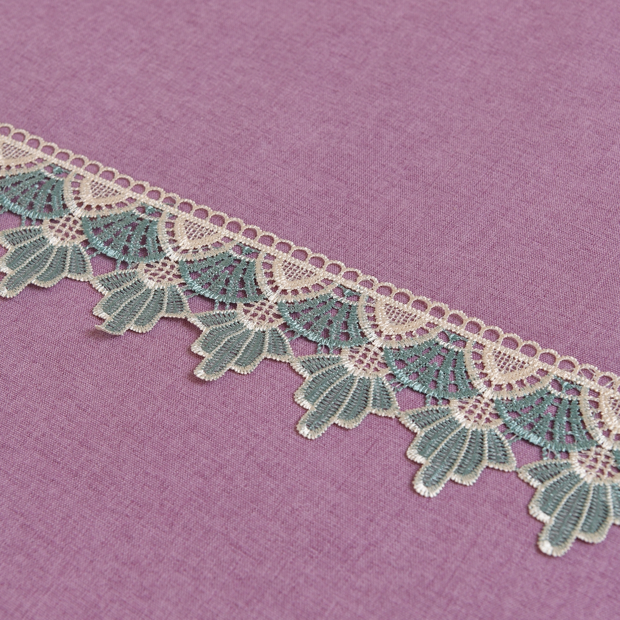 91家纺网 家纺一手货源 找家纺 莉人坊 2026新款彩棉麻床罩-富贵花开 富贵花开-幻紫