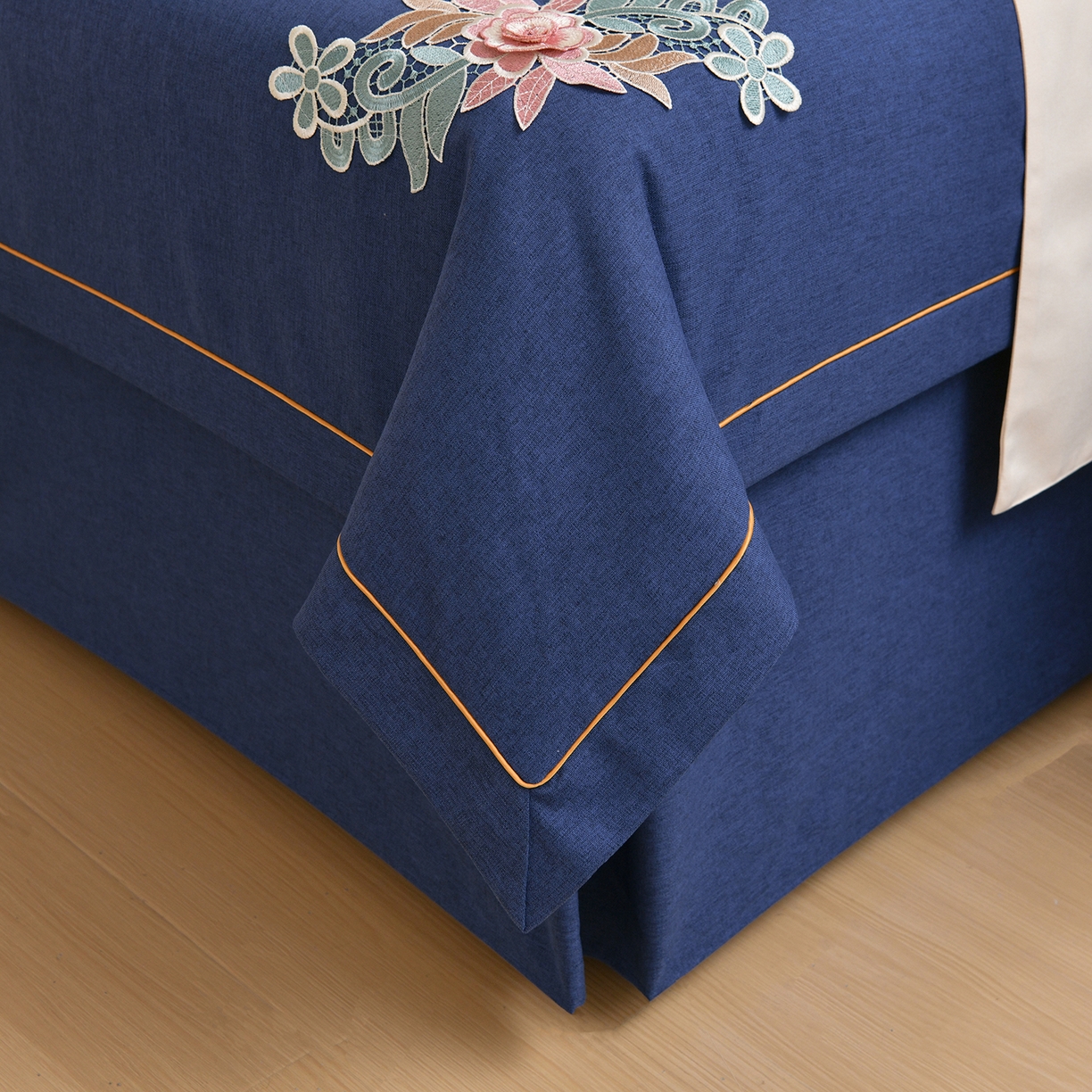 91家纺网 家纺一手货源 找家纺 莉人坊 2026新款彩棉麻床罩-富贵花开 富贵花开-海蓝