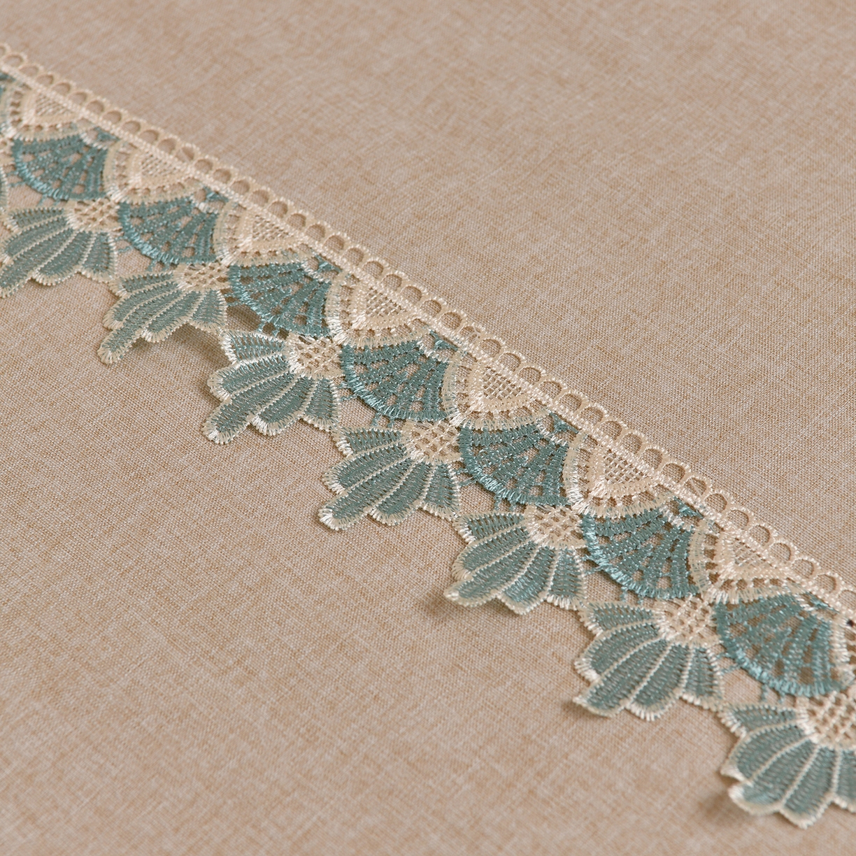 91家纺网 家纺一手货源 找家纺 莉人坊 2026新款彩棉麻床罩-富贵花开 富贵花开-米驼