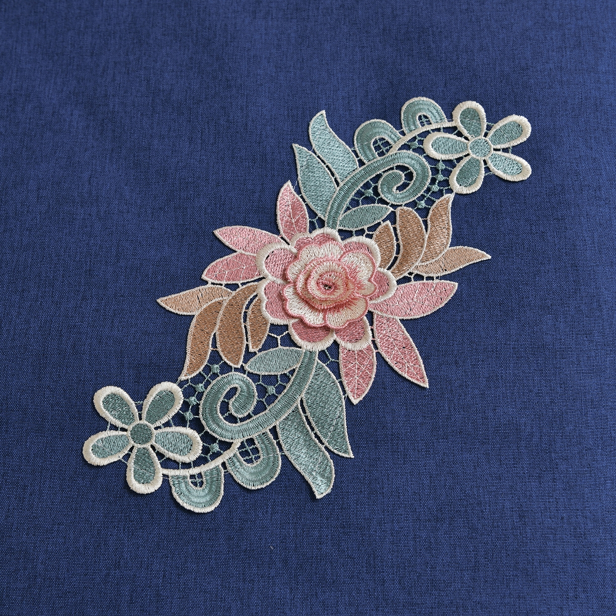 91家纺网 家纺一手货源 找家纺 莉人坊 2026新款彩棉麻床罩-富贵花开 富贵花开-海蓝