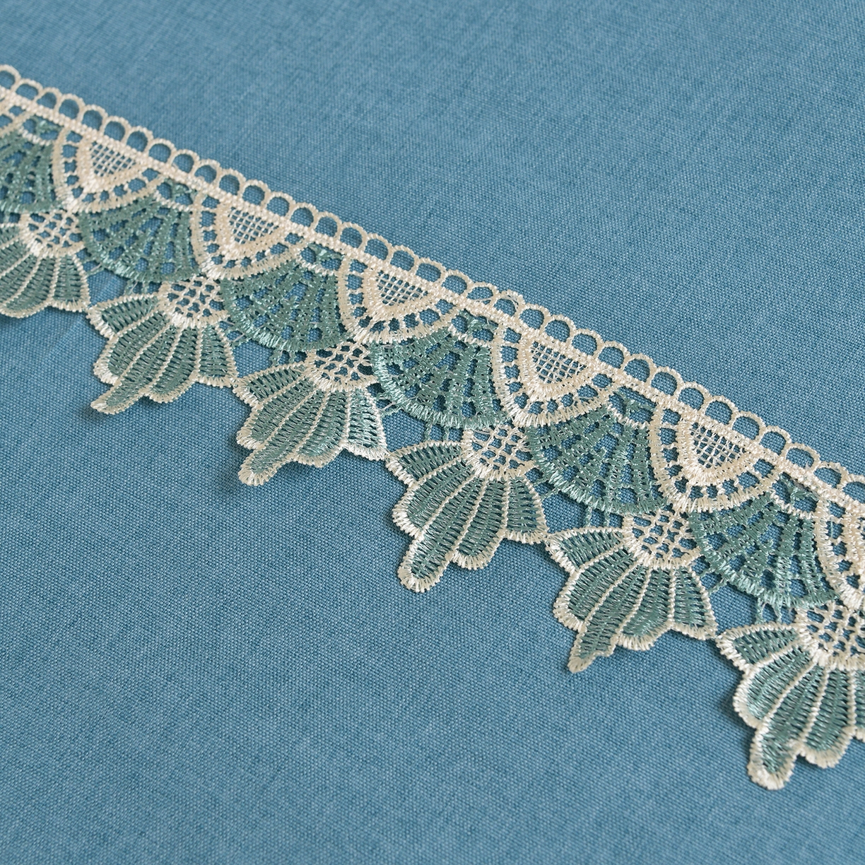 91家纺网 家纺一手货源 找家纺 莉人坊 2026新款彩棉麻床罩-富贵花开 富贵花开-湖蓝