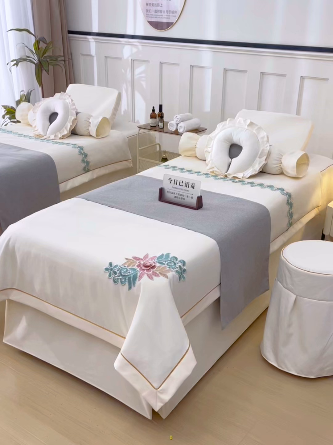 91家纺网 家纺一手货源 找家纺 莉人坊 2026新款彩棉麻床罩-富贵花开 富贵花开-米白