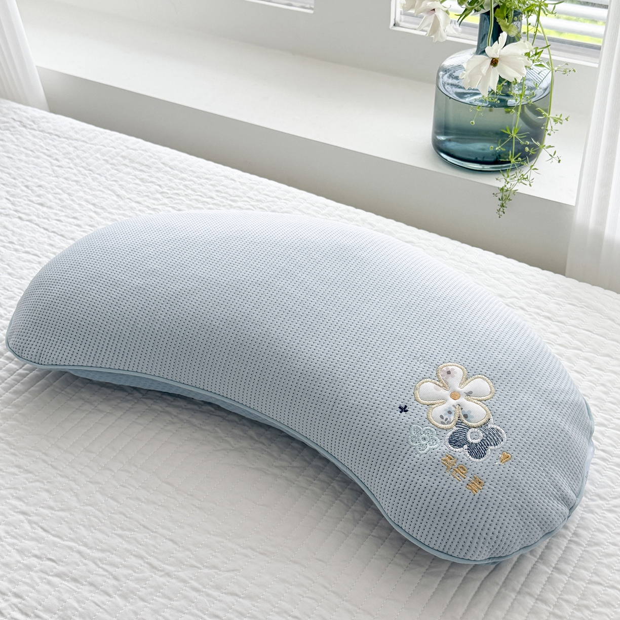 91家纺网 家纺一手货源 找家纺 （总）蔻眠 凉感丝花眠月牙荞麦护颈枕芯夏季凉豆豆枕头