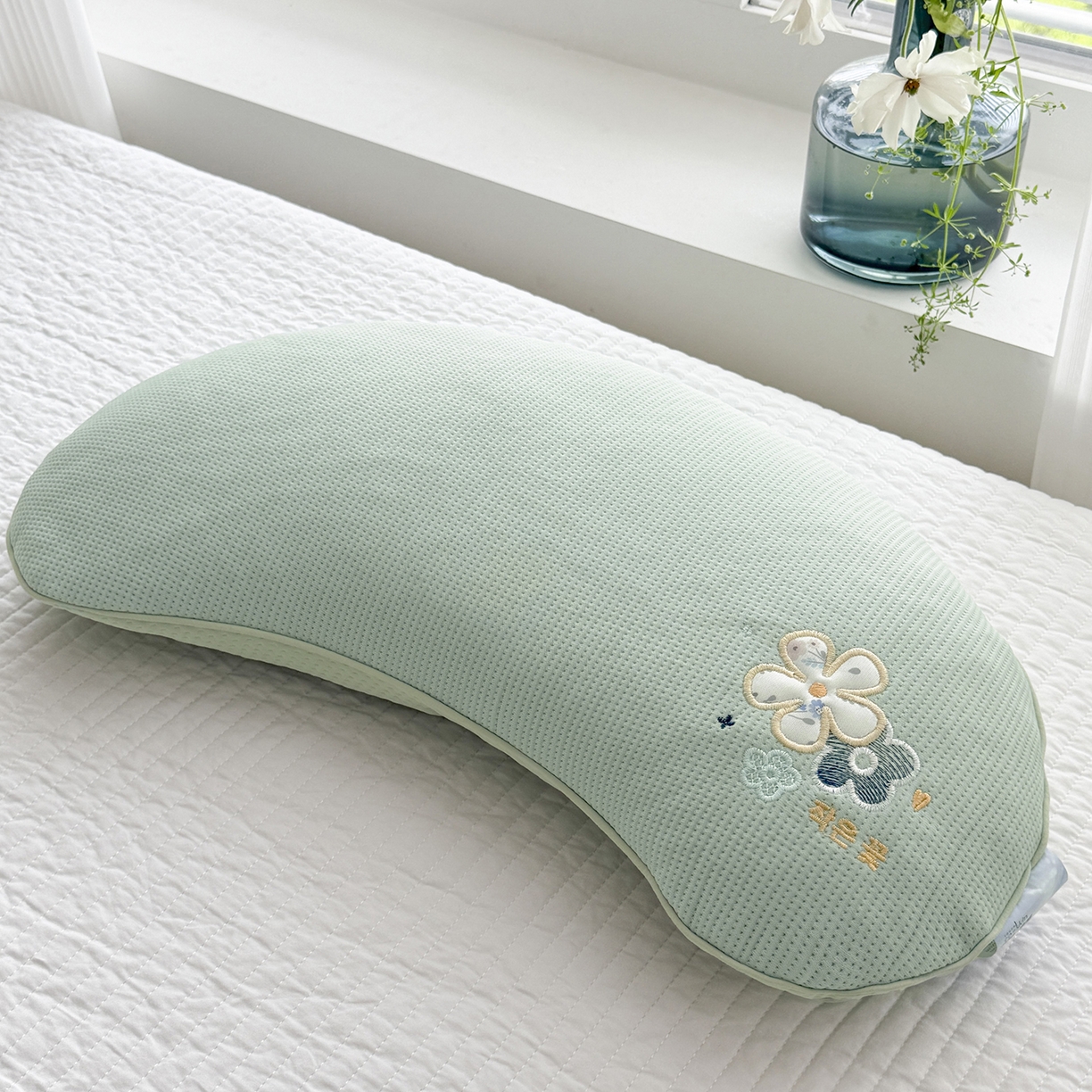 91家纺网 家纺一手货源 找家纺 （总）蔻眠 凉感丝花眠月牙荞麦护颈枕芯夏季凉豆豆枕头