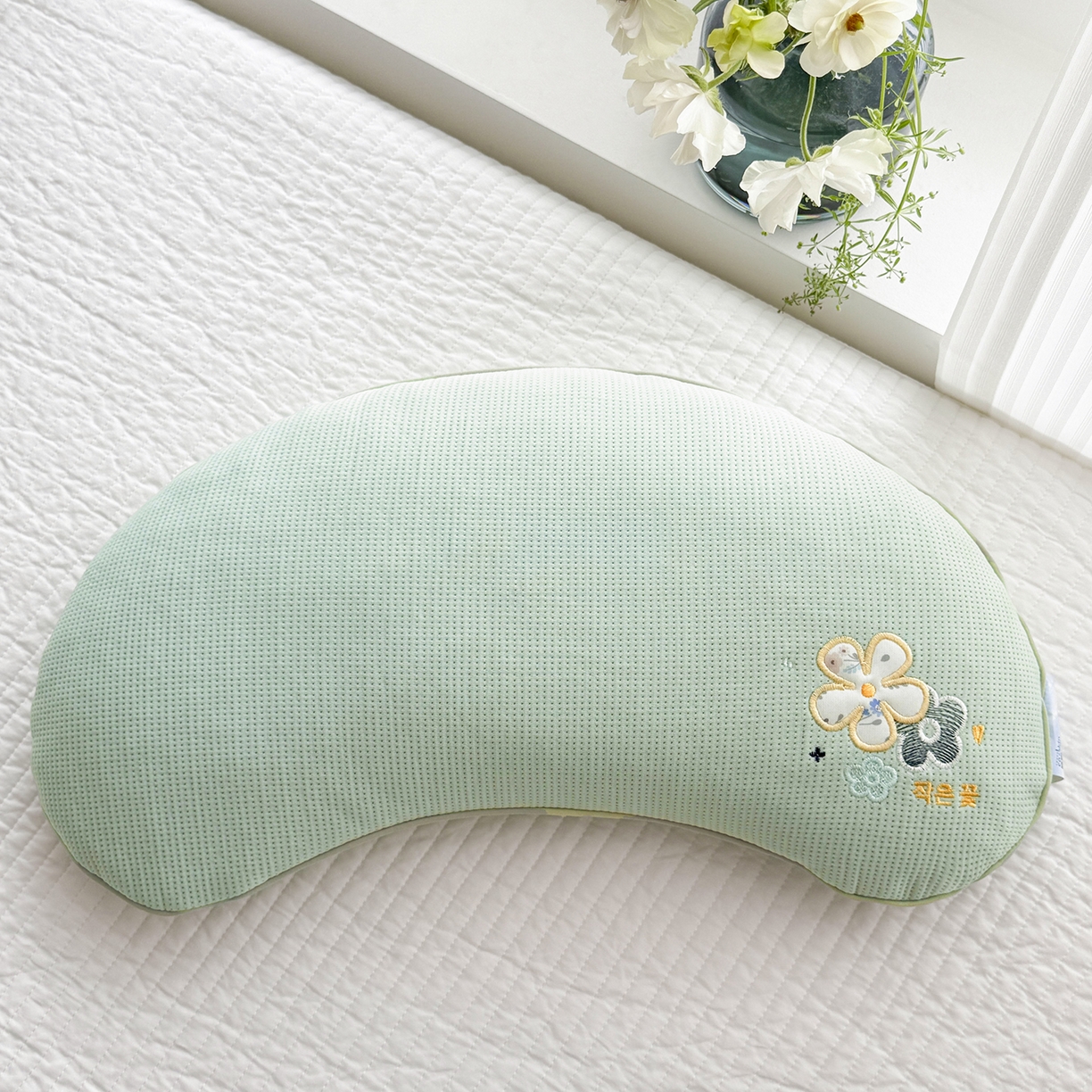 91家纺网 家纺一手货源 找家纺 蔻眠 凉感丝花眠月牙荞麦护颈枕芯夏季凉豆豆枕头 花眠月牙-绿色