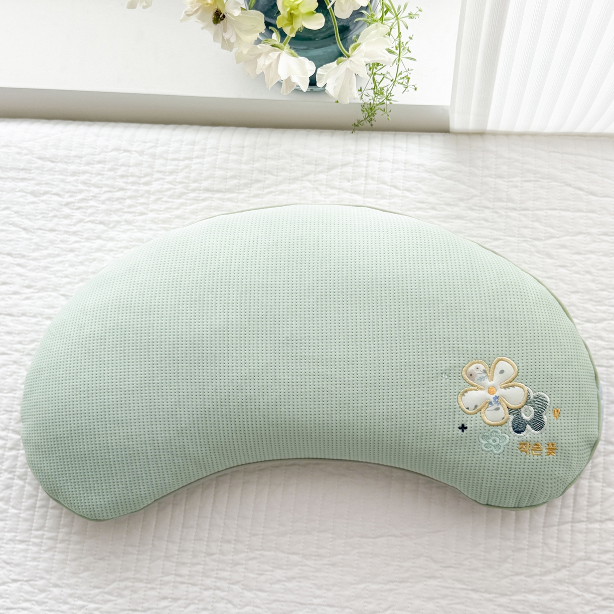 91家纺网 家纺一手货源 找家纺 蔻眠 凉感丝花眠月牙荞麦护颈枕芯夏季凉豆豆枕头 花眠月牙-绿色