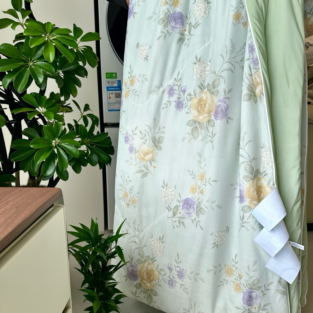 91家纺网 家纺一手货源 找家纺 卡芙兰家纺 2026新款凉感丝夏凉被空调被单人双人纯色印花夏被可机洗 浅夏花语