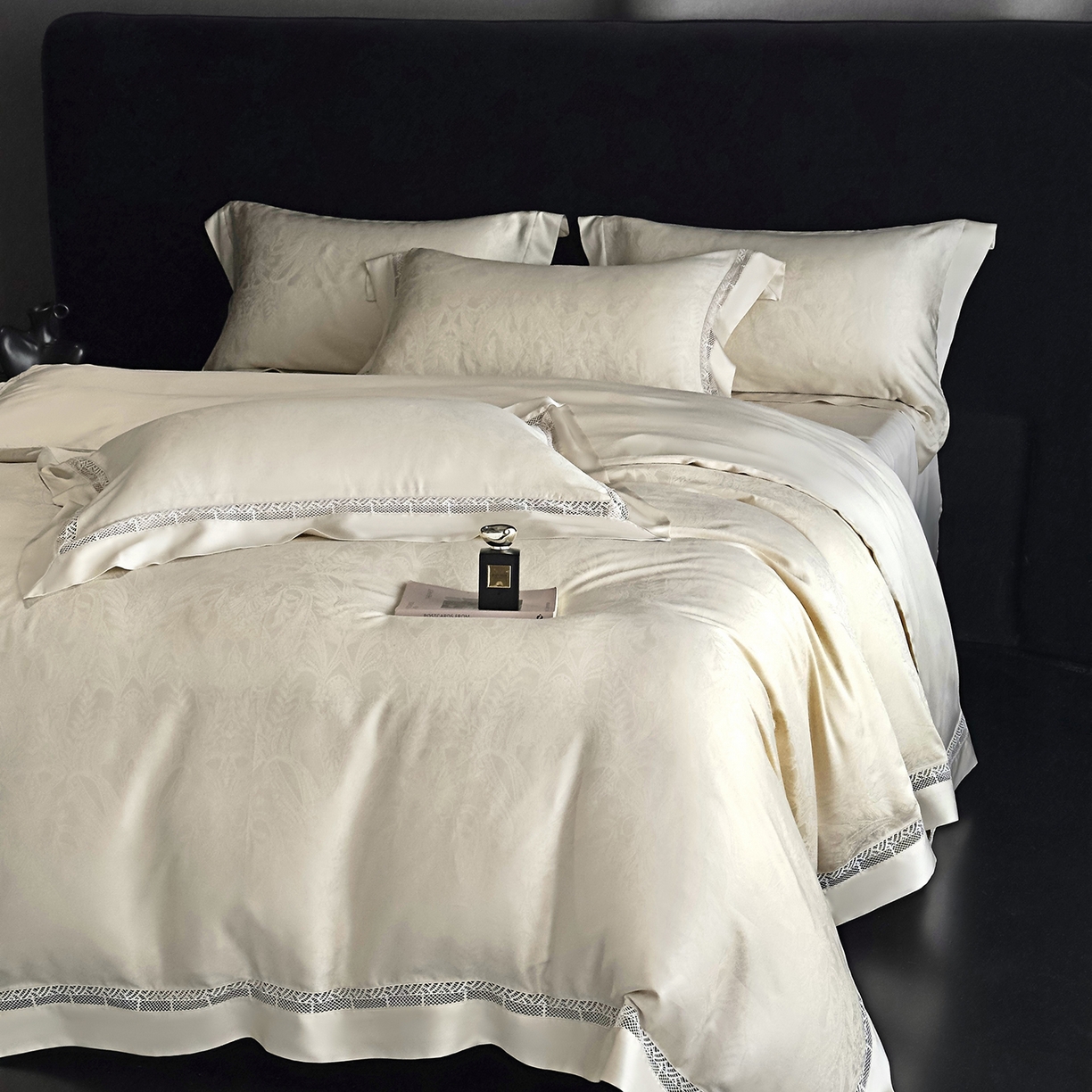 91家纺网 家纺一手货源 找家纺 南通朵美纺织品有限公司 2026新款100支天丝镂空提花斐庭系列四件套 斐庭（米白）