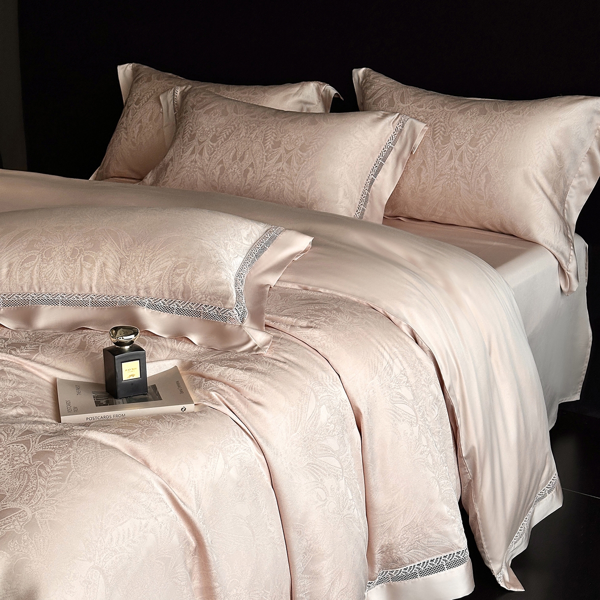 91家纺网 家纺一手货源 找家纺 南通朵美纺织品有限公司 2026新款100支天丝镂空提花斐庭系列四件套 斐庭（粉玉）