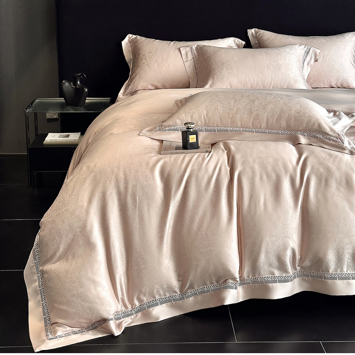 91家纺网 家纺一手货源 找家纺 南通朵美纺织品有限公司 2026新款100支天丝镂空提花斐庭系列四件套 斐庭（粉玉）