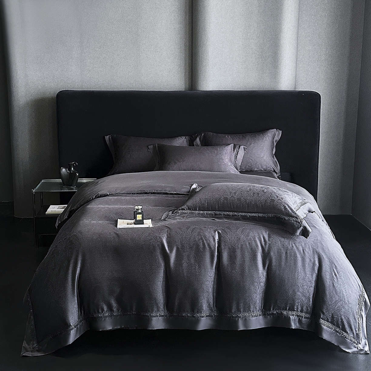 南通朵美纺织品有限公司 2026新款100支天丝镂空提花斐庭系列四件套 斐庭（黑灰）