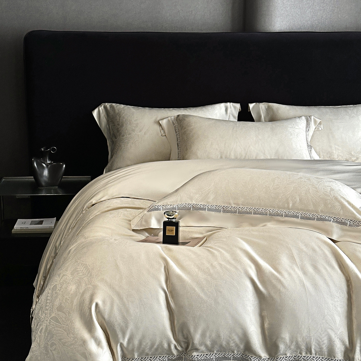 91家纺网 家纺一手货源 找家纺 南通朵美纺织品有限公司 2026新款100支天丝镂空提花斐庭系列四件套 斐庭（米白）