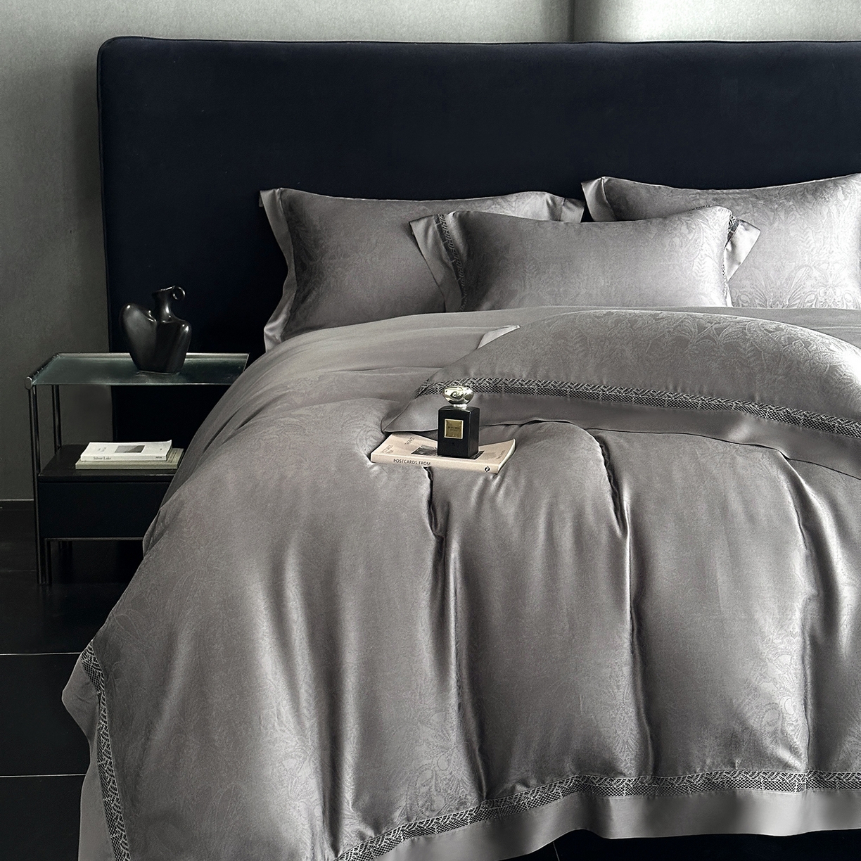 91家纺网 家纺一手货源 找家纺 南通朵美纺织品有限公司 2026新款100支天丝镂空提花斐庭系列四件套 斐庭（浅灰）