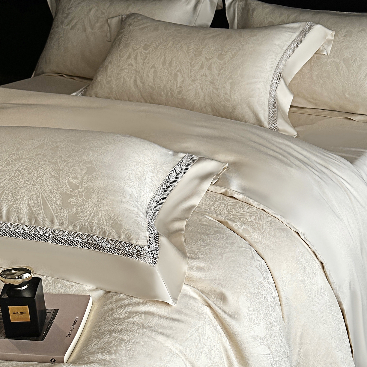 91家纺网 家纺一手货源 找家纺 南通朵美纺织品有限公司 2026新款100支天丝镂空提花斐庭系列四件套 斐庭（米白）