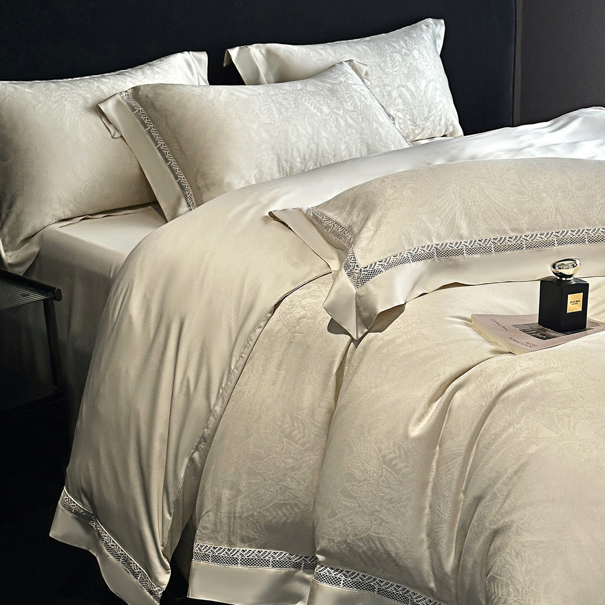 91家纺网 家纺一手货源 找家纺 南通朵美纺织品有限公司 2026新款100支天丝镂空提花斐庭系列四件套 斐庭（米白）