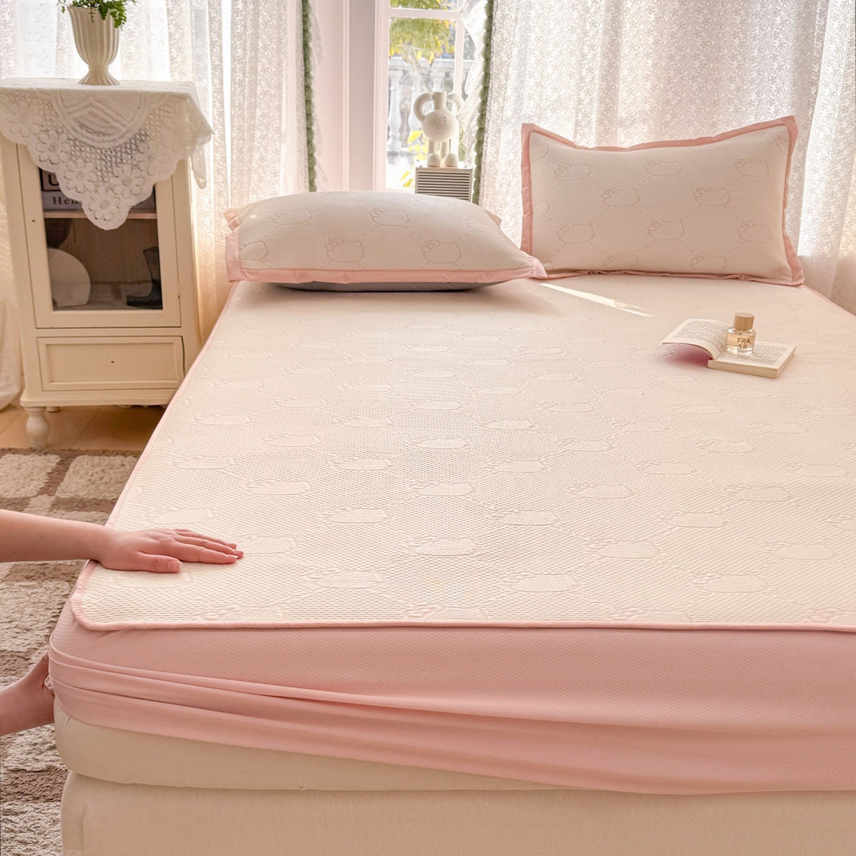 91家纺网 家纺一手货源 找家纺 川悦生活 2026新款凉豆豆提花凉席床笠款 床笠甜心奶猫