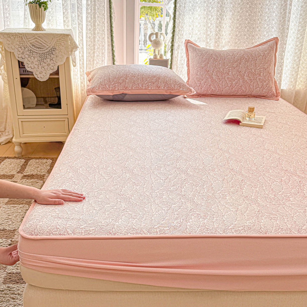 91家纺网 家纺一手货源 找家纺 川悦生活 2026新款凉豆豆提花凉席床笠款 床笠夏季岛屿-粉