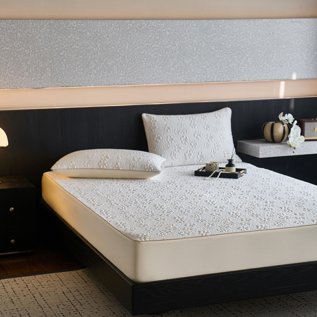 91家纺网 家纺一手货源 找家纺 安莱生活 2026新品A类“冰糕”高分子PE550D床笠款（含银丝款）三件套凉席第二批 浅花-香槟