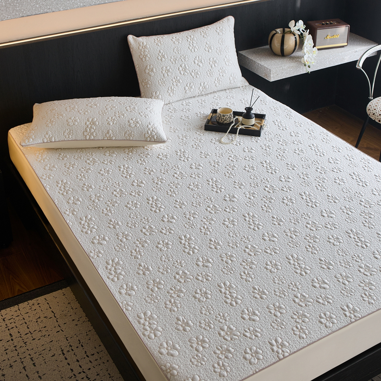 91家纺网 家纺一手货源 找家纺 安莱生活 2026新品A类“冰糕”高分子PE550D床笠款（含银丝款）三件套凉席第二批 浅花-香槟