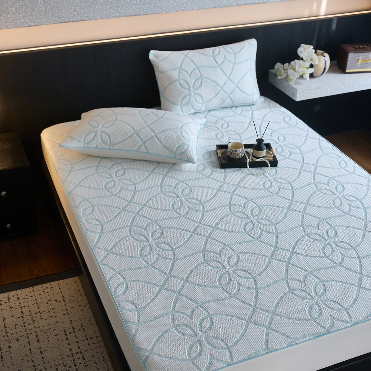 91家纺网 家纺一手货源 找家纺 安莱生活 2026新品A类“冰糕”高分子PE550D床笠款（含银丝款）三件套凉席第二批 清涟-银丝