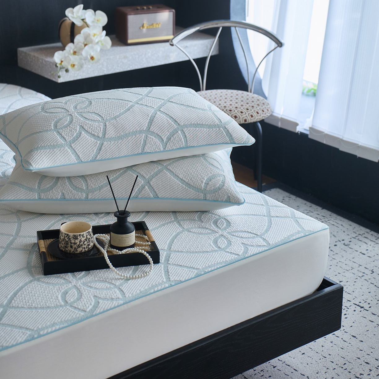 91家纺网 家纺一手货源 找家纺 安莱生活 2026新品A类“冰糕”高分子PE550D床笠款（含银丝款）三件套凉席第二批 清涟-银丝