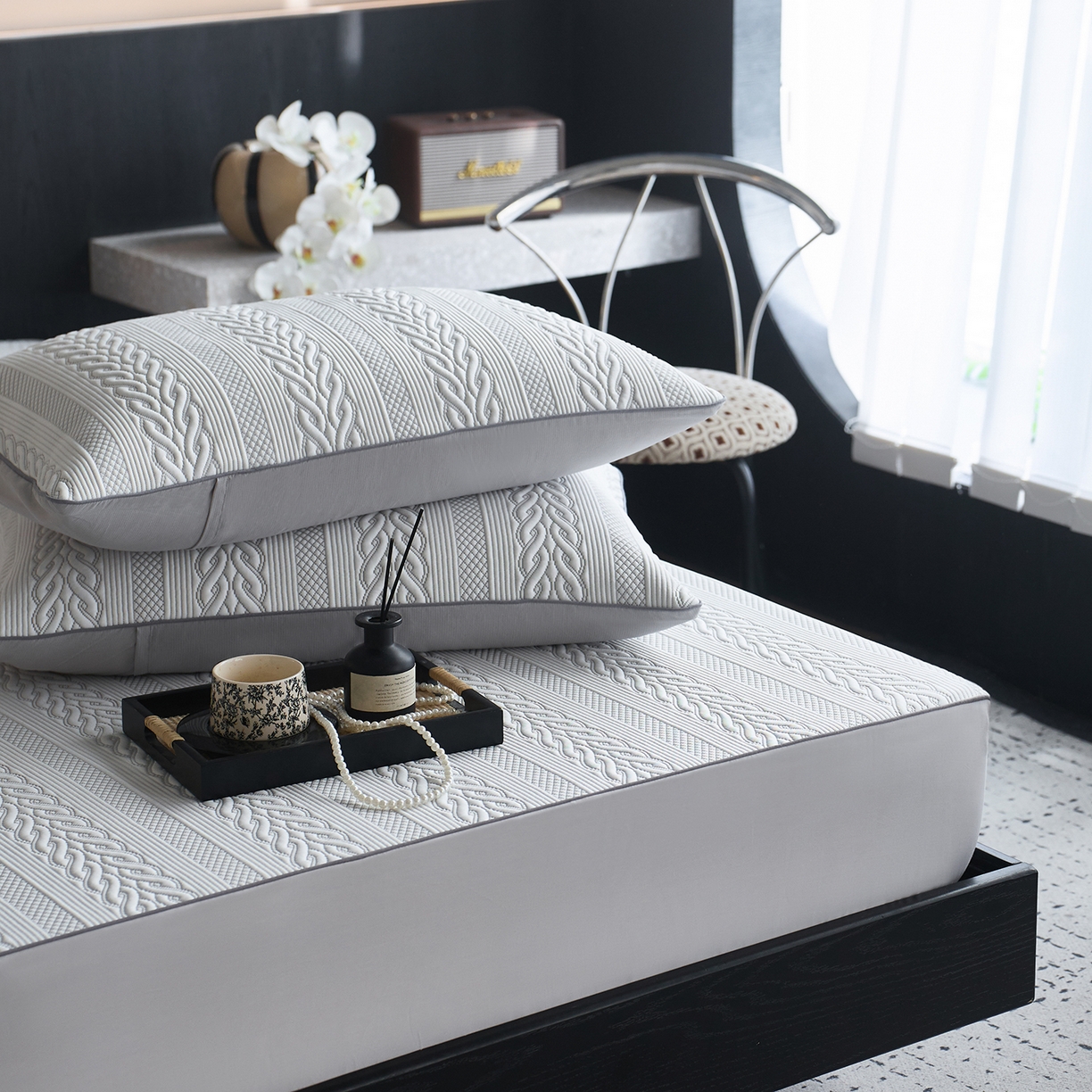 91家纺网 家纺一手货源 找家纺 安莱生活 2026新品A类“冰糕”高分子PE550D床笠款（含银丝款）三件套凉席第二批 素织-雾灰