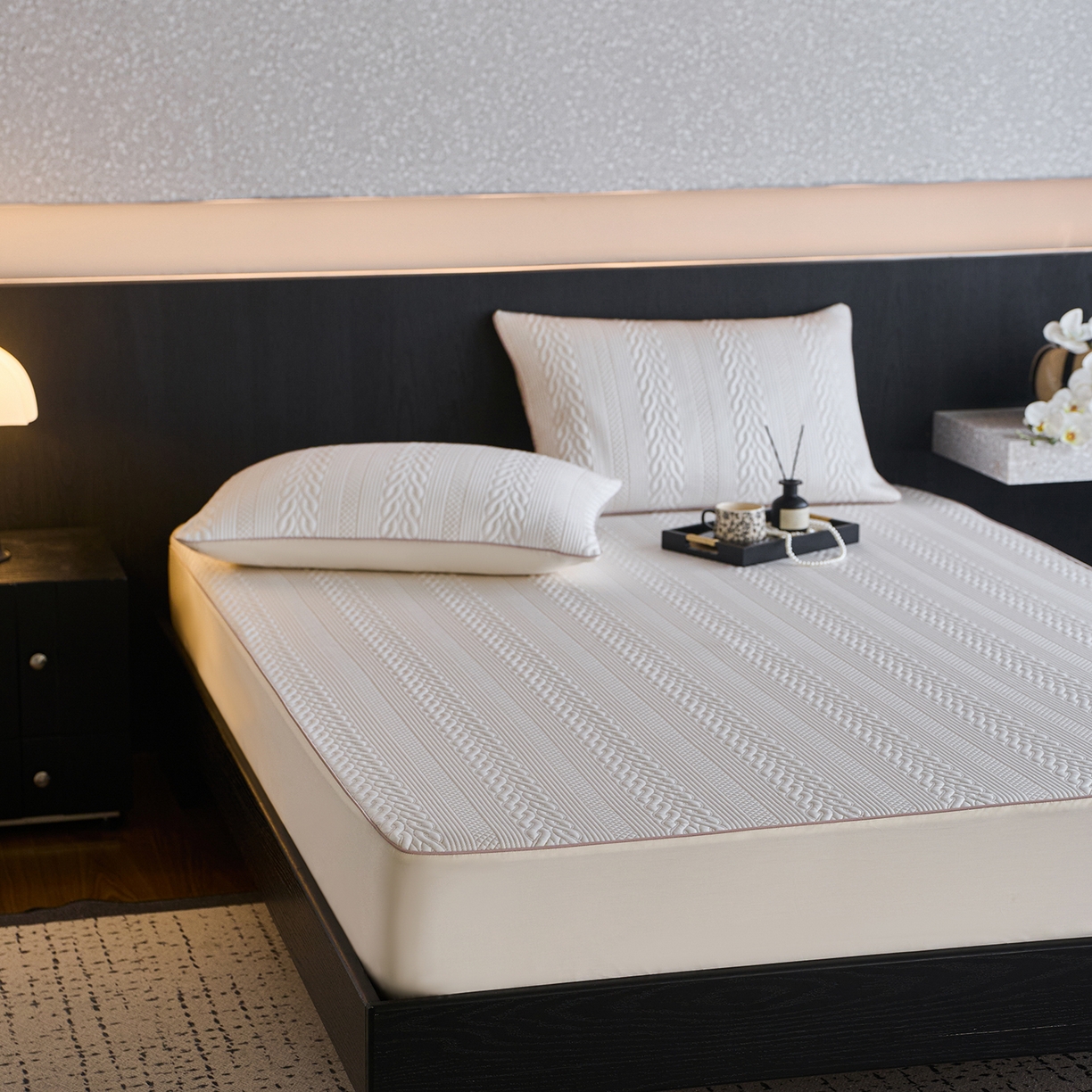 91家纺网 家纺一手货源 找家纺 安莱生活 2026新品A类“冰糕”高分子PE550D床笠款（含银丝款）三件套凉席第二批 素织-香槟