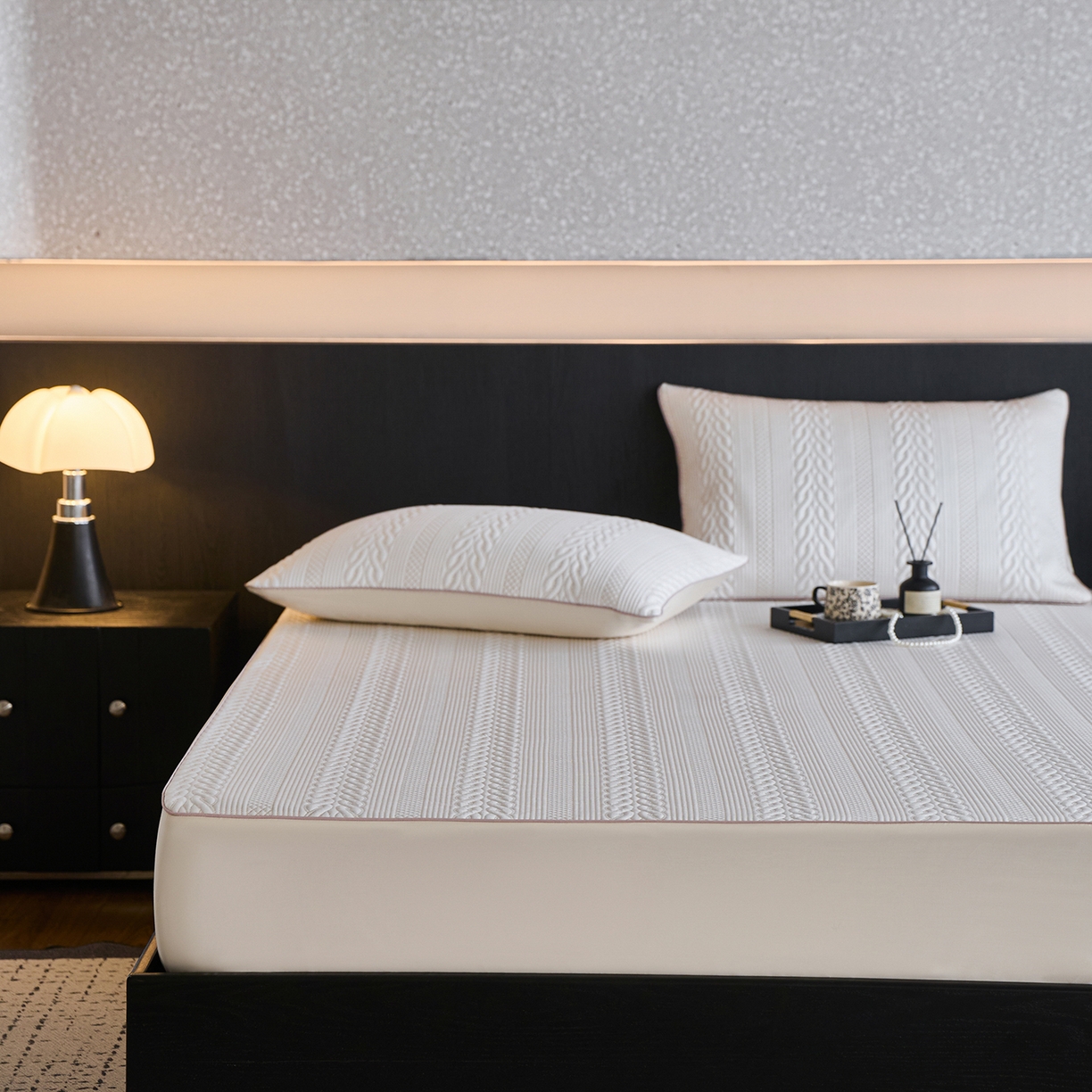 91家纺网 家纺一手货源 找家纺 安莱生活 2026新品A类“冰糕”高分子PE550D床笠款（含银丝款）三件套凉席第二批 素织-香槟