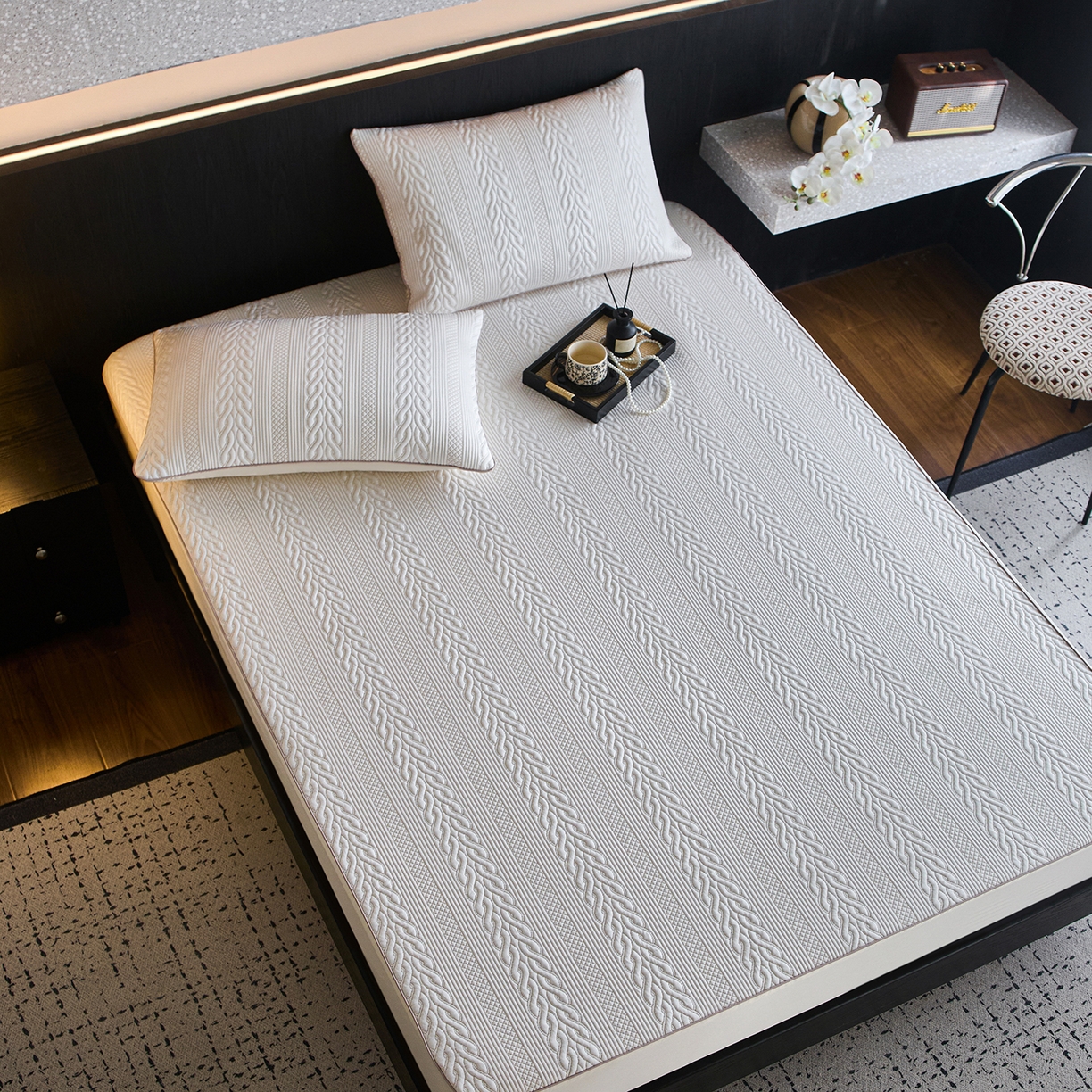 91家纺网 家纺一手货源 找家纺 安莱生活 2026新品A类“冰糕”高分子PE550D床笠款（含银丝款）三件套凉席第二批 素织-香槟