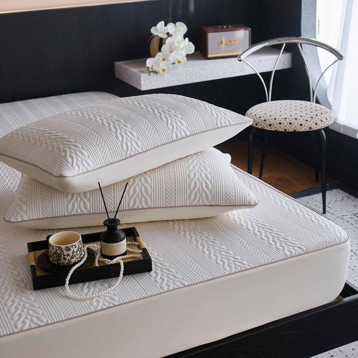 91家纺网 家纺一手货源 找家纺 安莱生活 2026新品A类“冰糕”高分子PE550D床笠款（含银丝款）三件套凉席第二批 素织-香槟