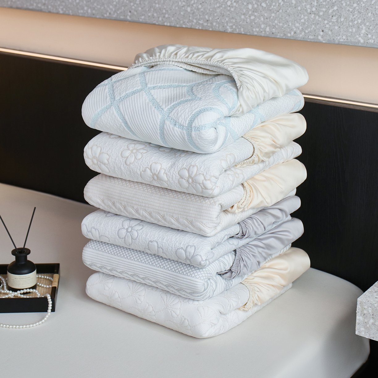 91家纺网 家纺一手货源 找家纺 安莱生活 2026新品A类“冰糕”高分子PE550D床笠款（含银丝款）三件套凉席第二批 组合