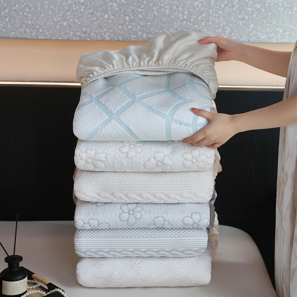 91家纺网 家纺一手货源 找家纺 安莱生活 2026新品A类“冰糕”高分子PE550D床笠款（含银丝款）三件套凉席第二批 组合