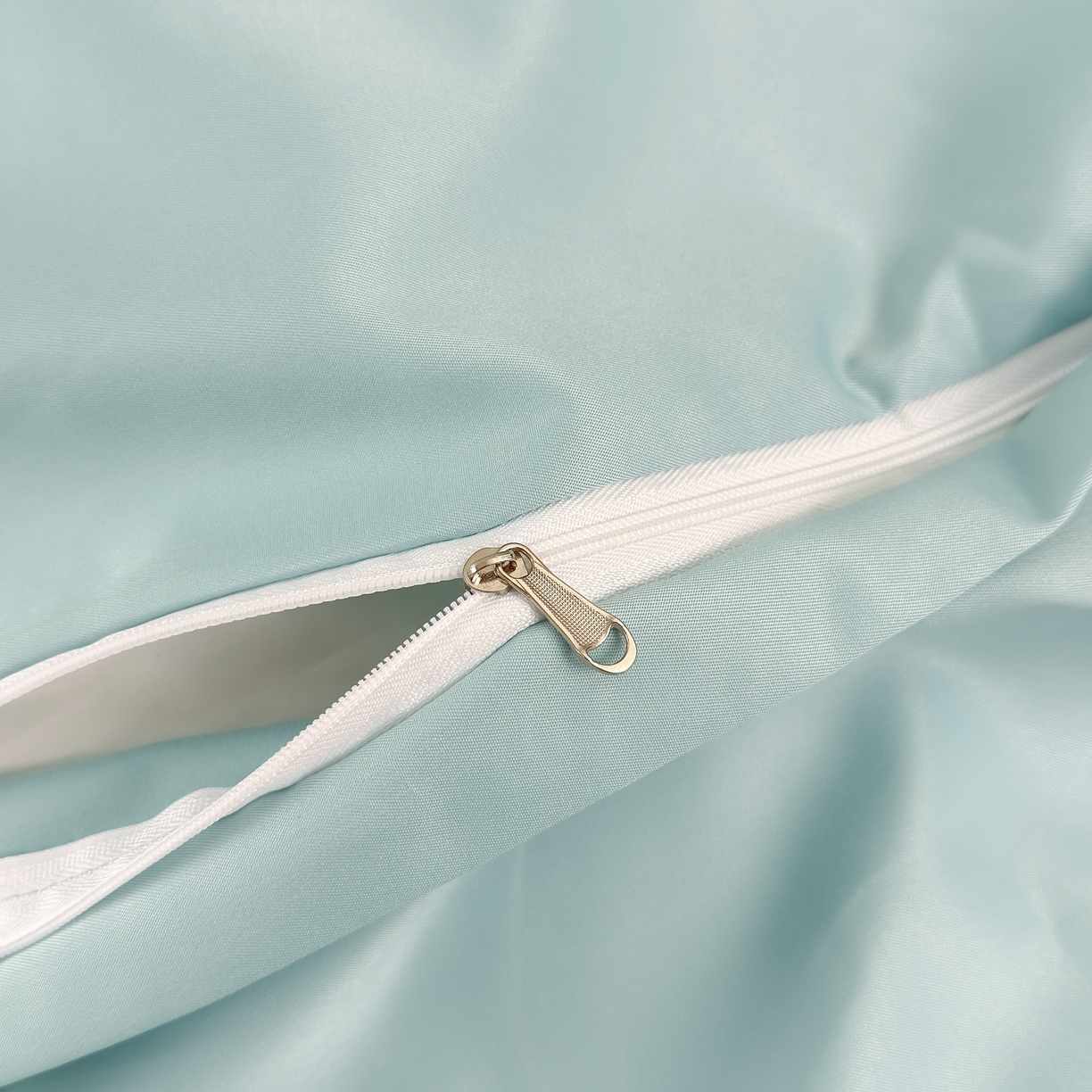 91家纺网 家纺一手货源 找家纺 色鬼布艺高端家居主号 2026新款水洗冰丝刺绣逐梦花园四件套 逐梦花园-梵星兰