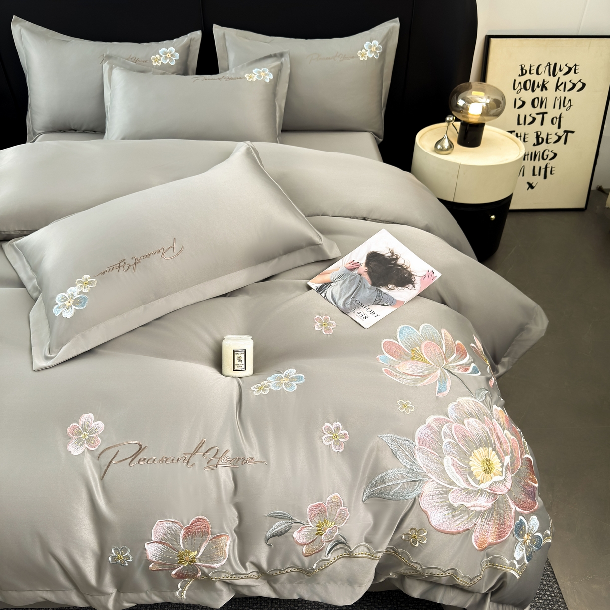 91家纺网 家纺一手货源 找家纺 色鬼布艺高端家居主号 2026新款水洗冰丝刺绣逐梦花园四件套 逐梦花园-高级灰