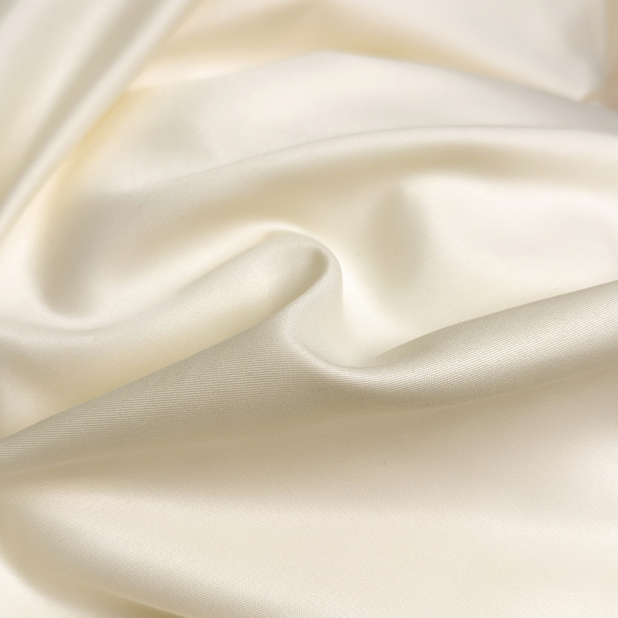 91家纺网 家纺一手货源 找家纺 色鬼布艺高端家居主号 2026新款水洗冰丝刺绣逐梦花园四件套 逐梦花园-白桃