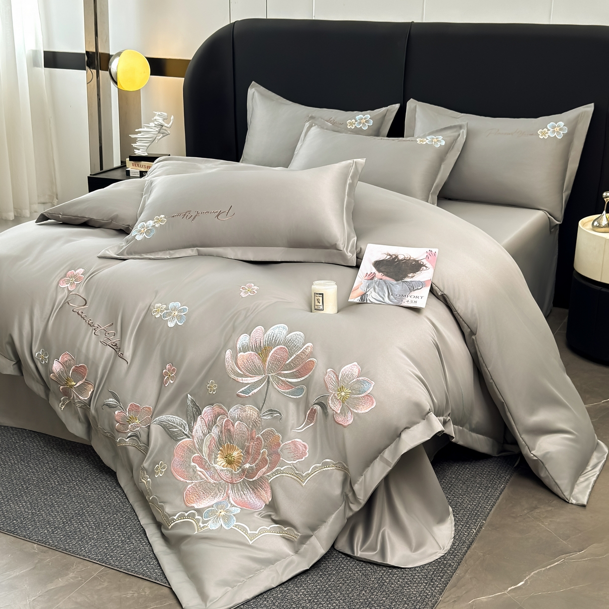 91家纺网 家纺一手货源 找家纺 色鬼布艺高端家居主号 2026新款水洗冰丝刺绣逐梦花园四件套 逐梦花园-高级灰