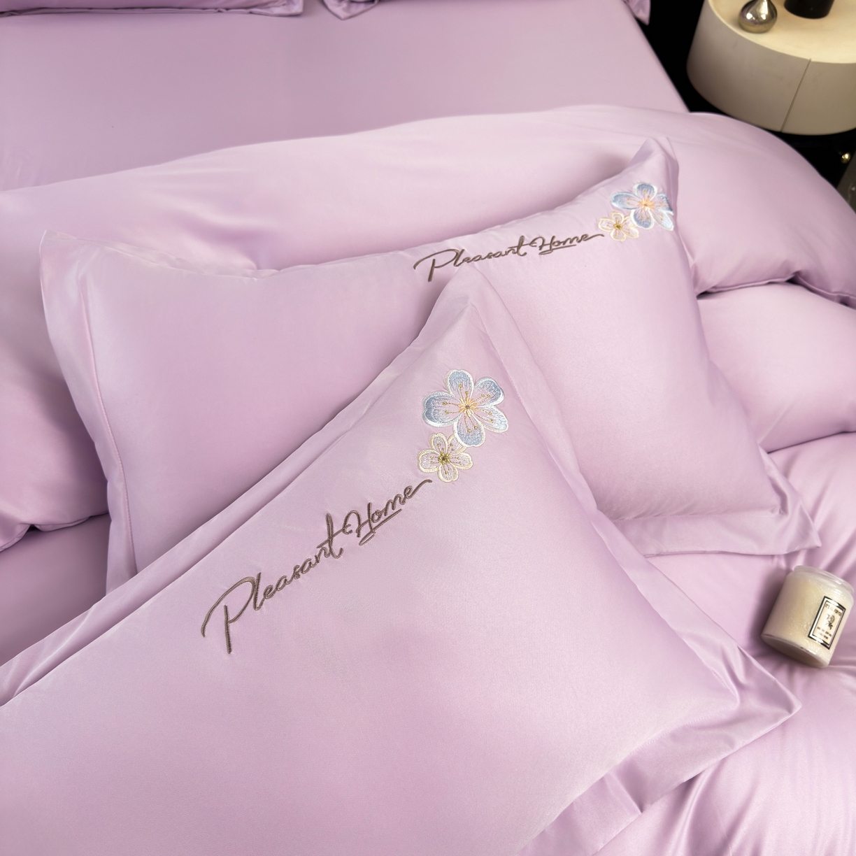 91家纺网 家纺一手货源 找家纺 色鬼布艺高端家居主号 2026新款水洗冰丝刺绣逐梦花园四件套 逐梦花园-芋泥紫