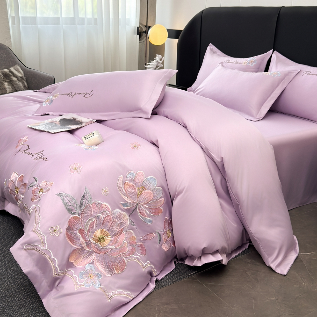 91家纺网 家纺一手货源 找家纺 色鬼布艺高端家居主号 2026新款水洗冰丝刺绣逐梦花园四件套 逐梦花园-芋泥紫