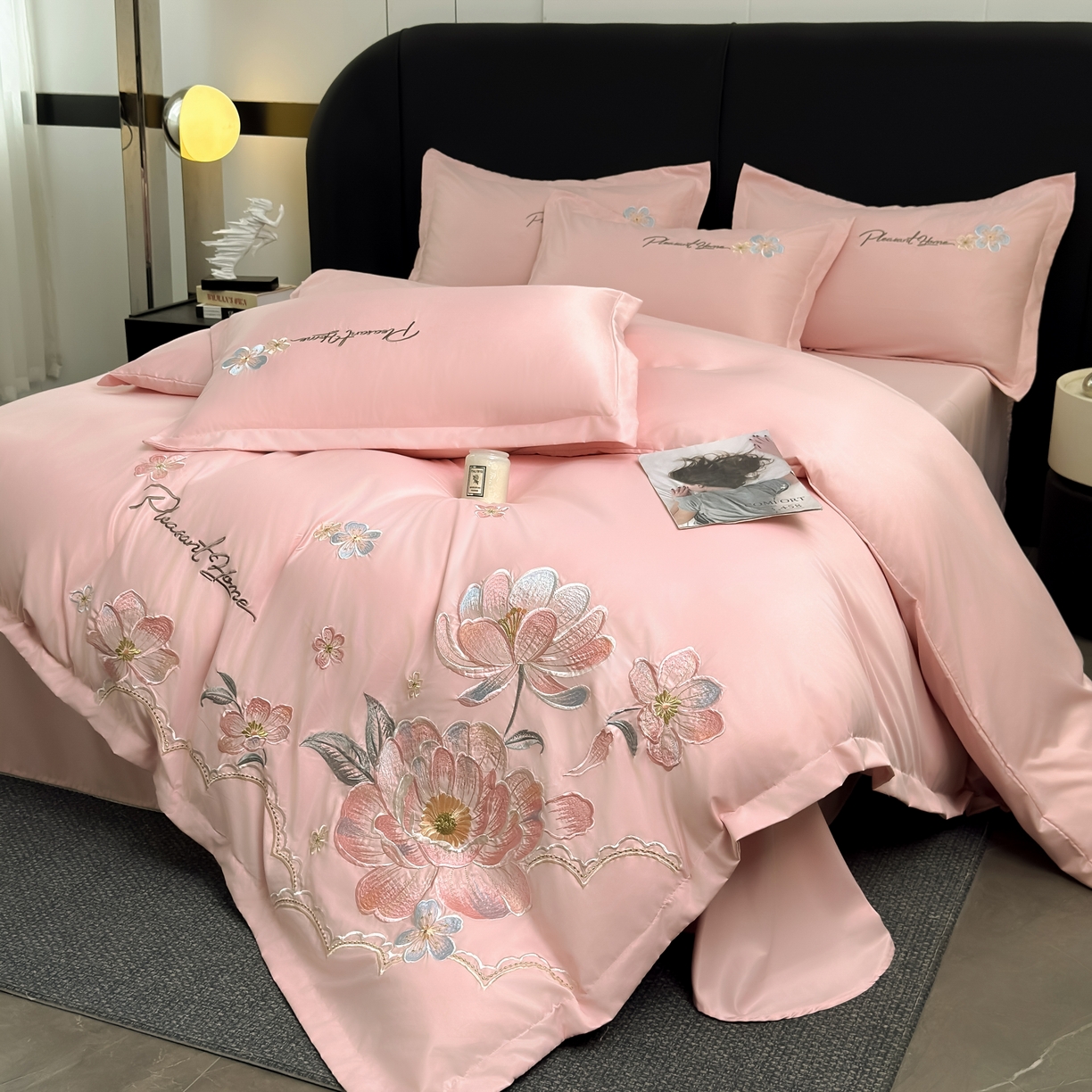 91家纺网 家纺一手货源 找家纺 色鬼布艺高端家居主号 2026新款水洗冰丝刺绣逐梦花园四件套 逐梦花园-温柔粉