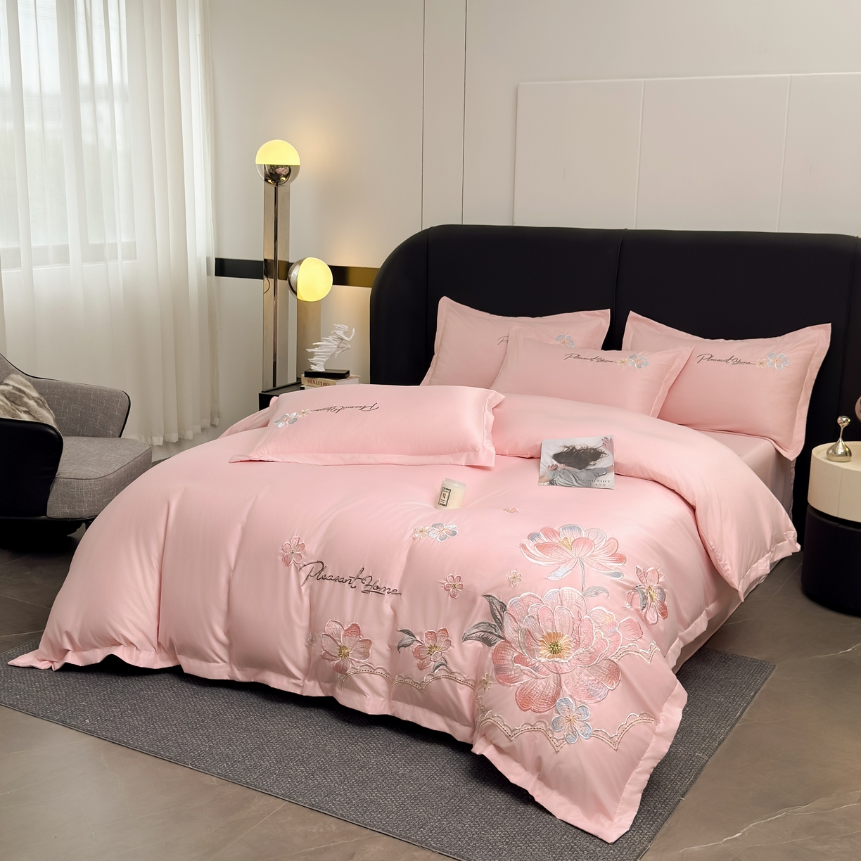 91家纺网 家纺一手货源 找家纺 色鬼布艺高端家居主号 2026新款水洗冰丝刺绣逐梦花园四件套 逐梦花园-温柔粉