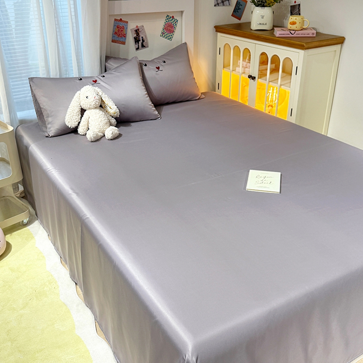 91家纺网 家纺一手货源 找家纺 色鬼布艺高端家居主号 2026春夏新款小清新元气刺绣水洗真丝四件套 爱心-灰