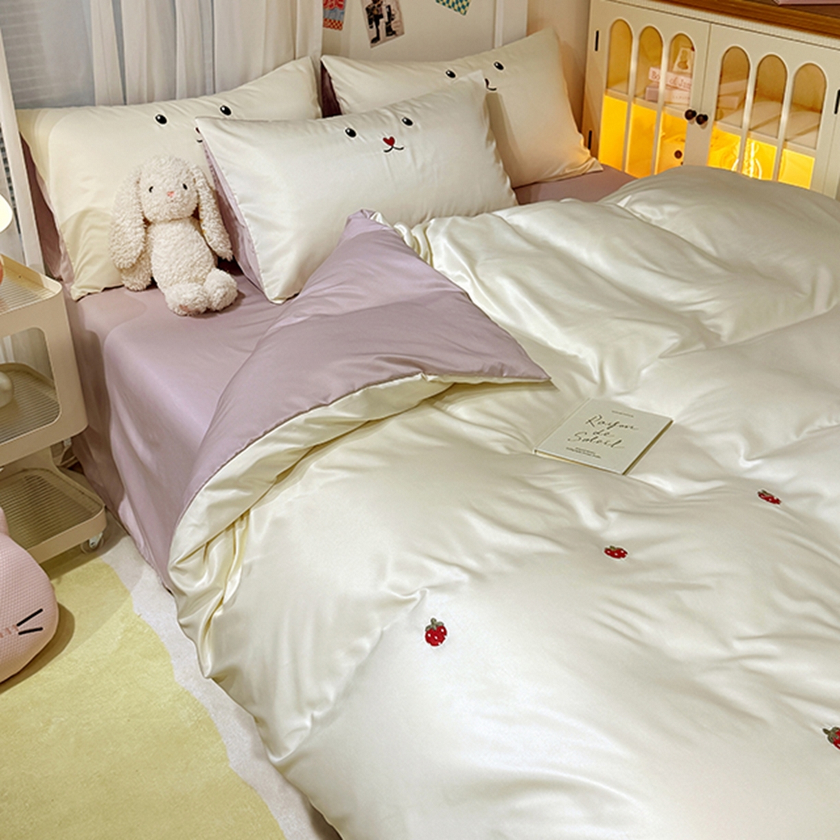 91家纺网 家纺一手货源 找家纺 色鬼布艺高端家居主号 2026春夏新款小清新元气刺绣水洗真丝四件套 爱心-白紫