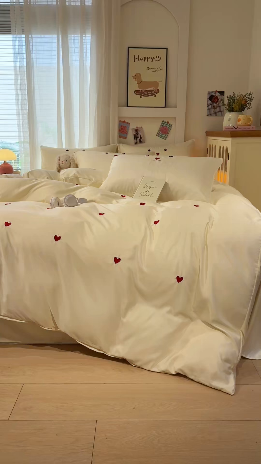 91家纺网 家纺一手货源 找家纺 色鬼布艺高端家居主号 2026春夏新款小清新元气刺绣水洗真丝四件套 爱心-奶白