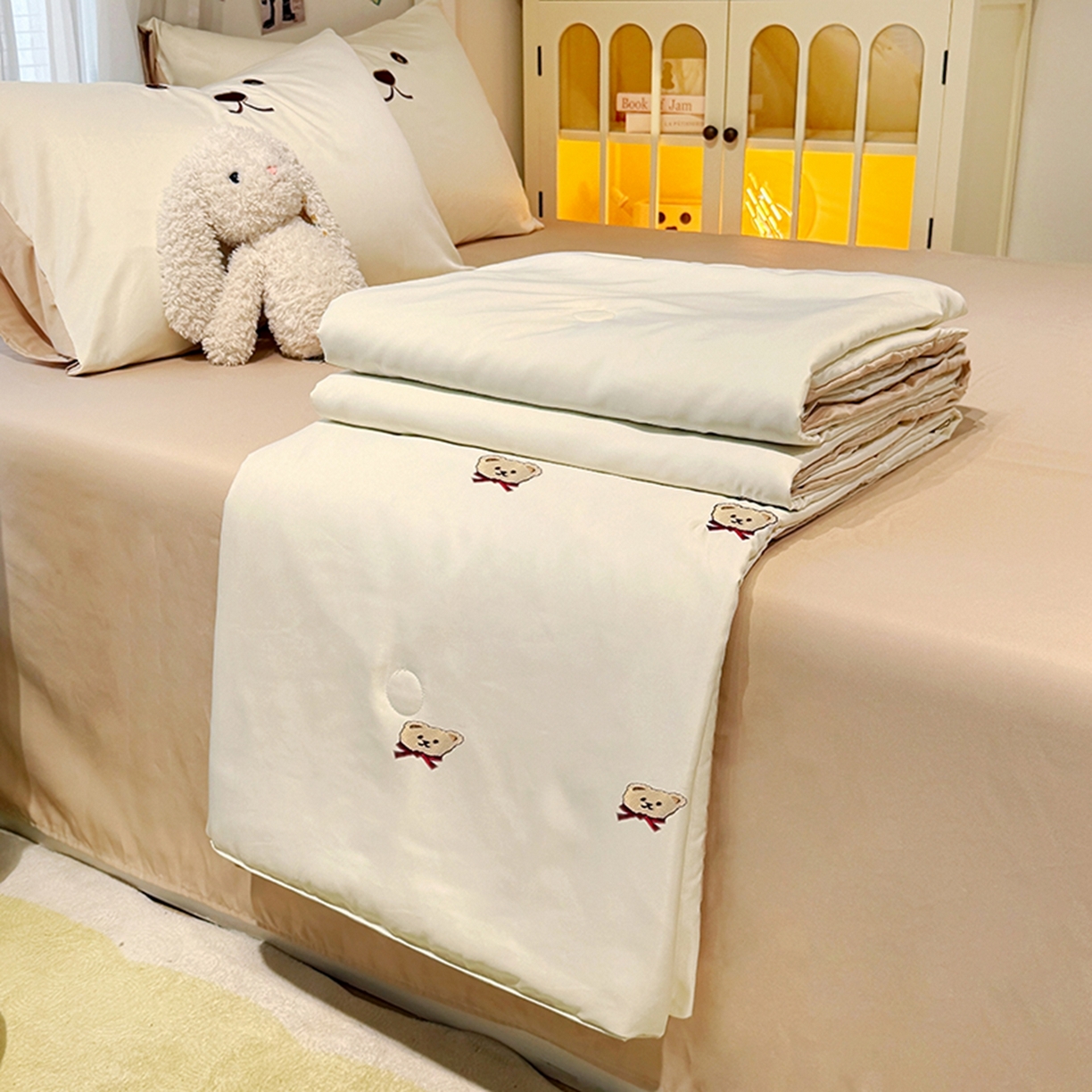 91家纺网 家纺一手货源 找家纺 （总）色鬼布艺高端家居主号 2026春夏新款小清新元气刺绣水洗真丝夏被夏凉被空调被