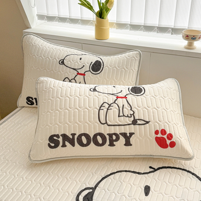 91家纺网 家纺一手货源 找家纺 （总）色鬼布艺高端家居主号 2026新款卡通史努比凉感丝乳胶席子凉席夏被夏凉被空调被