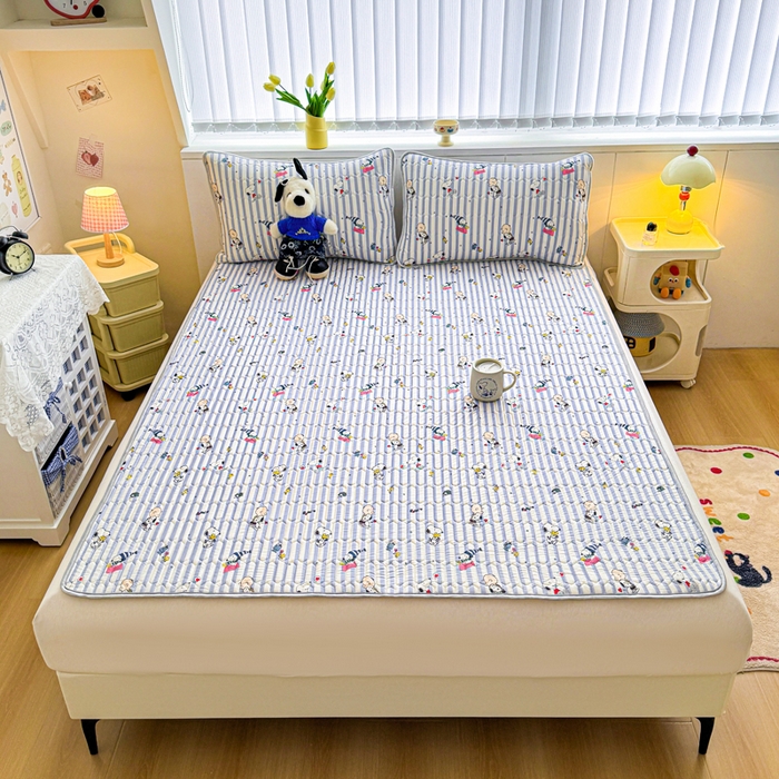 91家纺网 家纺一手货源 找家纺 色鬼布艺高端家居主号 2026新款卡通史努比凉感丝乳胶席子凉席夏被夏凉被空调被 史努比俱乐部